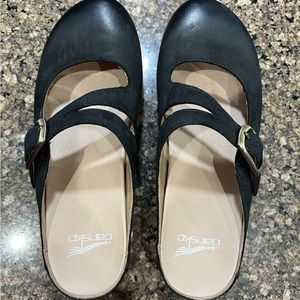 Dansko size 38